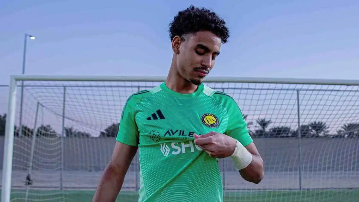 من هو عبد الرحمن العتيبي حارس النصر الذي شارك بعد طرد بينتو؟
